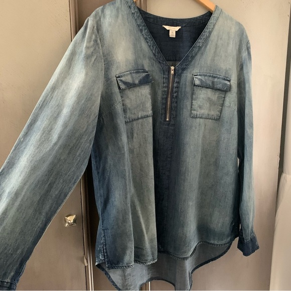 Denim V-Neck Blouse with Zipper - Picture 2 of 7